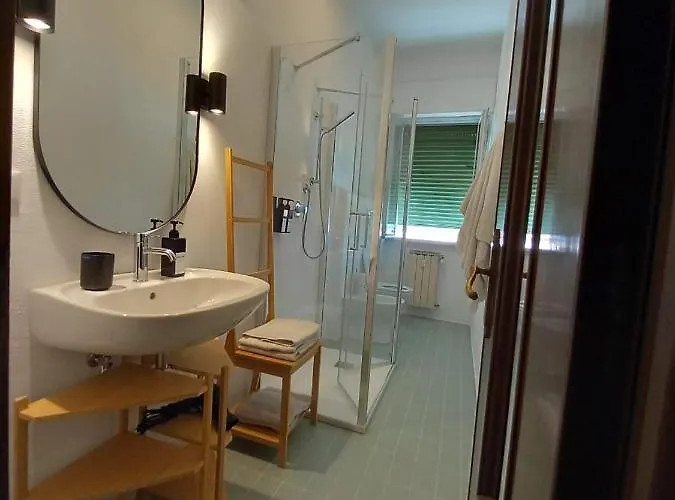 Poetry Cinque Terre Corridoni 12 * Специя